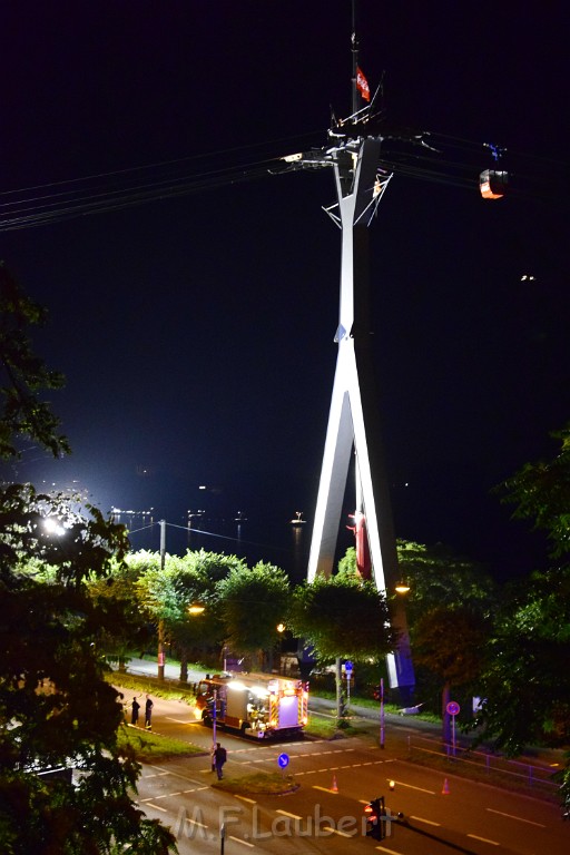 Koelner Seilbahn Gondel blieb haengen Koeln Linksrheinisch P929.JPG - Miklos Laubert